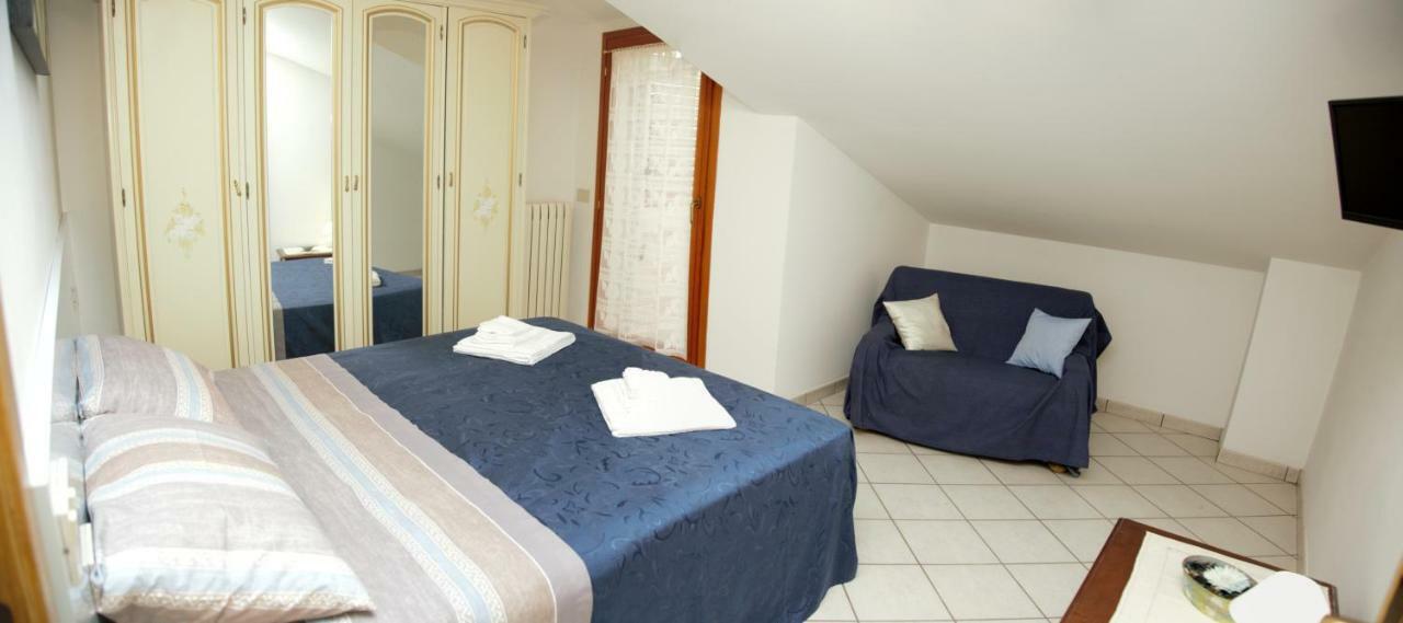 Il Gruccione Bed & Breakfast Sant'Omero Bagian luar foto