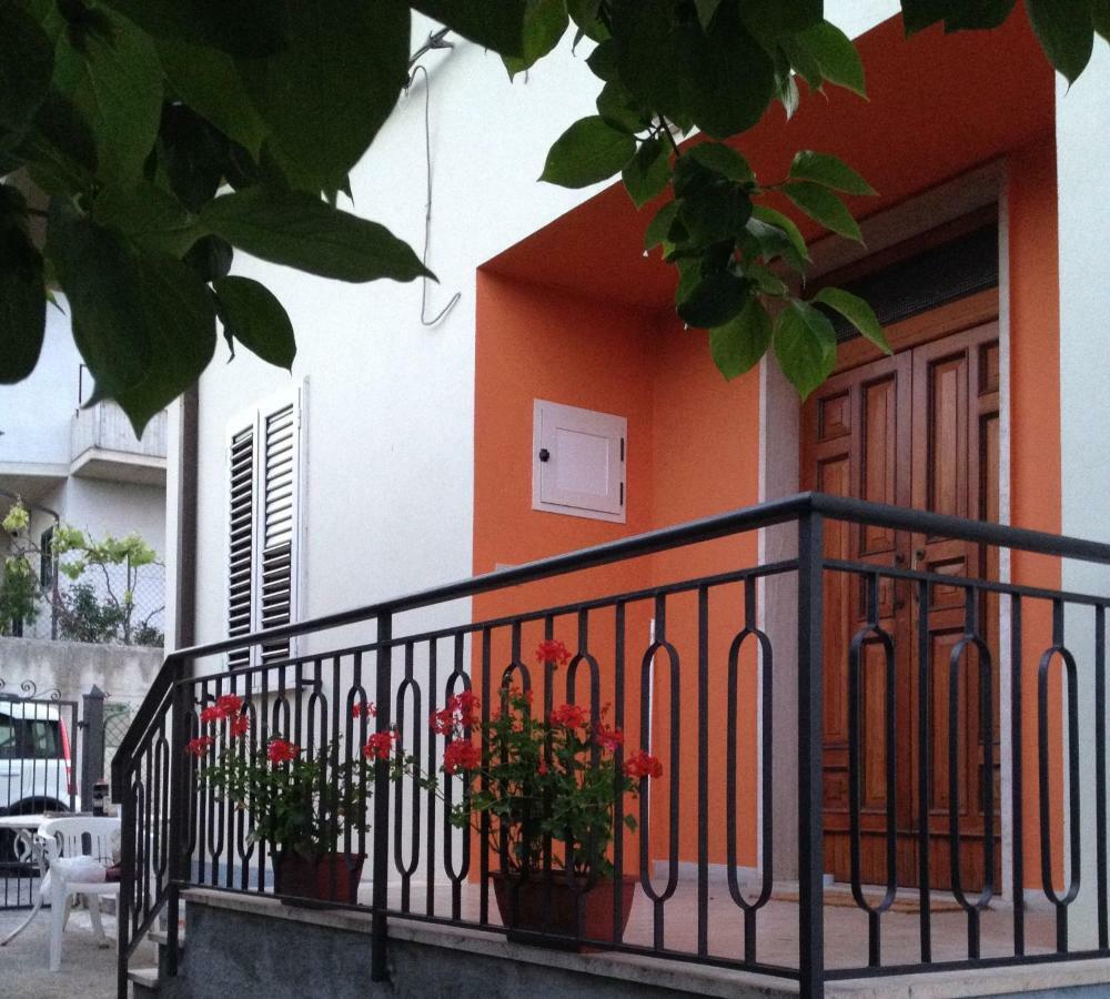 Il Gruccione Bed & Breakfast Sant'Omero Bagian luar foto